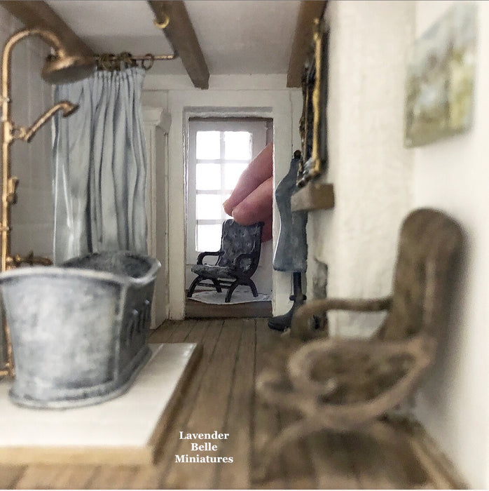 White Haven Farmhouse - 1:24 scale